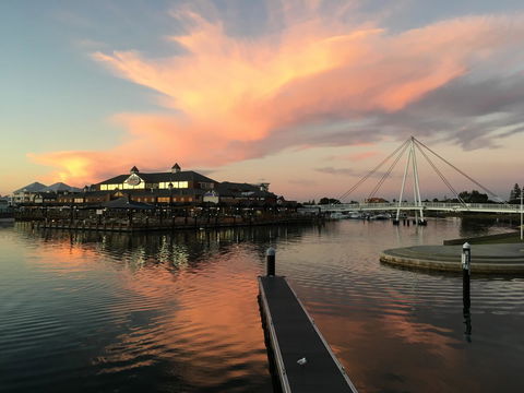 Mandurah Ocean Marina Chalets - St Kilda Accommodation 4
