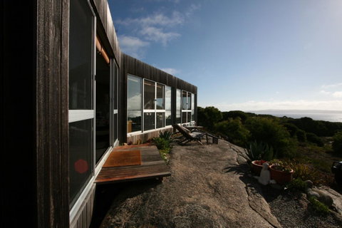 Aqua Views - St Kilda Accommodation 6