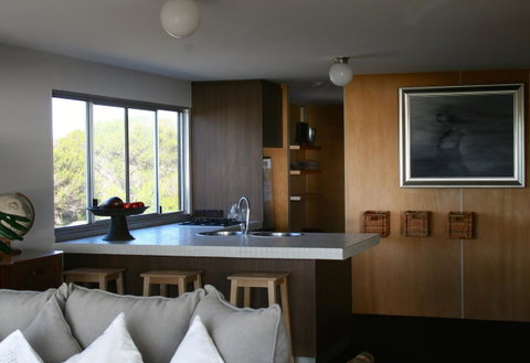 Aqua Views - St Kilda Accommodation 9