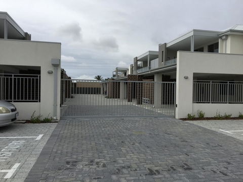 Apartment In Queens Park - St Kilda Accommodation 5