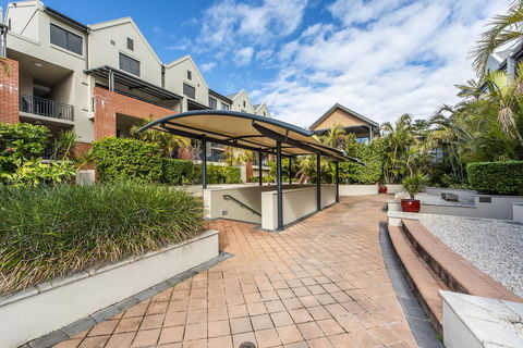 Subiaco Emporium Apartment - St Kilda Accommodation 10