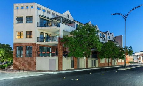 Subiaco Emporium Apartment - St Kilda Accommodation 3