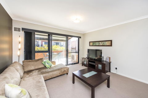 Subiaco Emporium Apartment - St Kilda Accommodation 15