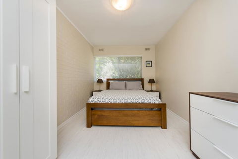 Townshend Rd - St Kilda Accommodation 32