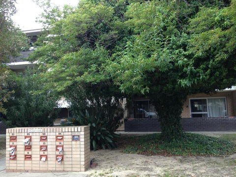Townshend Rd - St Kilda Accommodation 29