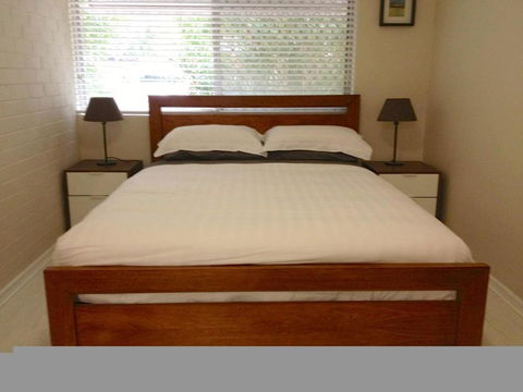 Townshend Rd - St Kilda Accommodation 17