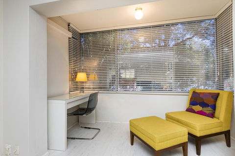 Townshend Rd - St Kilda Accommodation 5