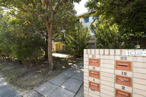 Townshend Rd - St Kilda Accommodation 27
