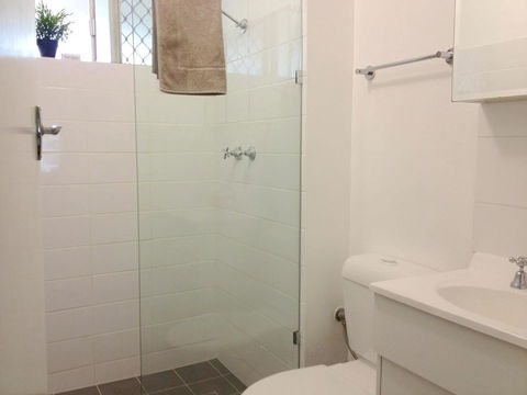 Townshend Rd - St Kilda Accommodation 14