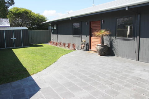 Bayside Luxury Escape Busselton - St Kilda Accommodation 0
