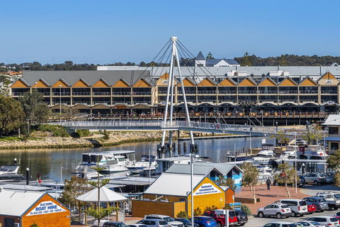 A 406 FANTASTIC OCEAN BEACH And MARINA VIEW APT - MANDURAH - St Kilda Accommodation 23