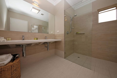The Marina Hotel - Mindarie - St Kilda Accommodation 15