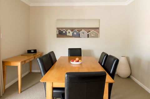 The Marina Hotel - Mindarie - St Kilda Accommodation 25