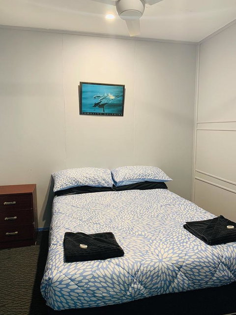 Shark Bay Cottages - St Kilda Accommodation 27