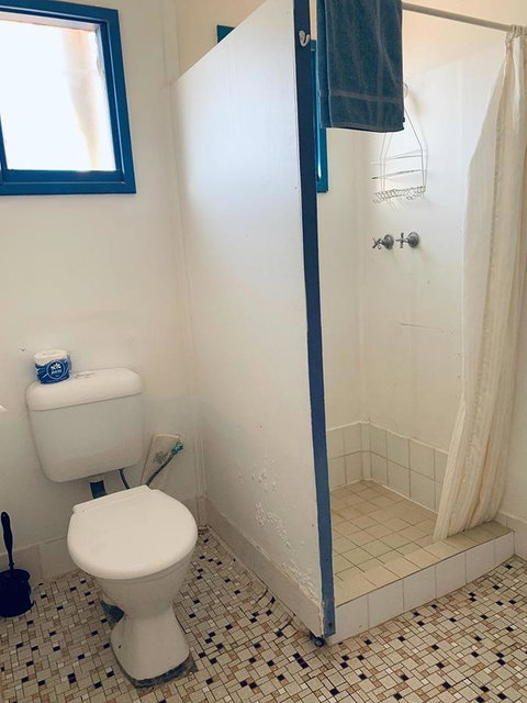 Shark Bay Cottages - St Kilda Accommodation 23