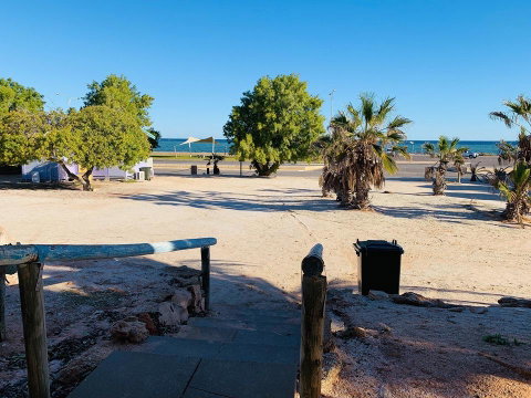 Shark Bay Cottages - St Kilda Accommodation 1