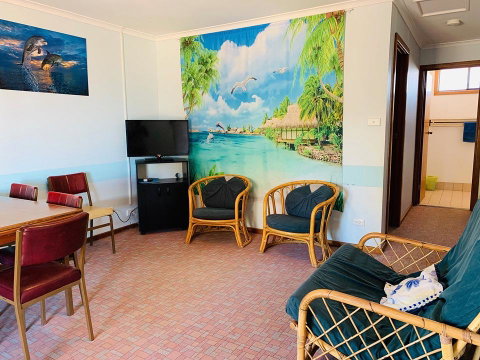 Shark Bay Cottages - St Kilda Accommodation 9