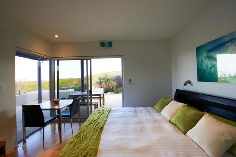 Aquatic Visions - St Kilda Accommodation 25