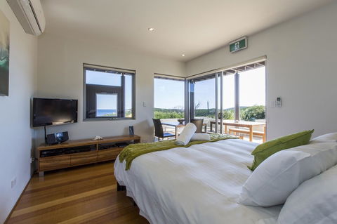 Aquatic Visions - St Kilda Accommodation 27