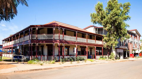 Beadon Bay Hotel - St Kilda Accommodation 0