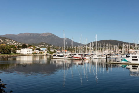 Wrest Point - St Kilda Accommodation 12