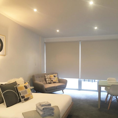 Sandy Bay Studio Apartment - St Kilda Accommodation 2