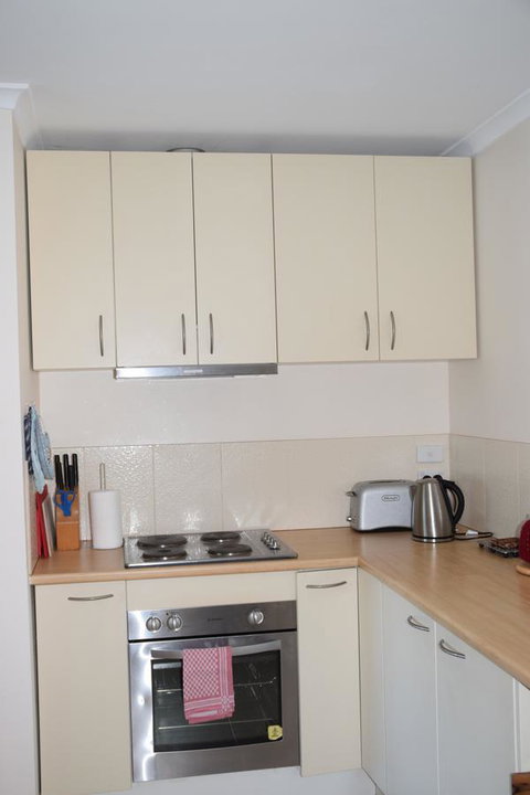 Anchorage Waterfront Retreat - St Kilda Accommodation 2