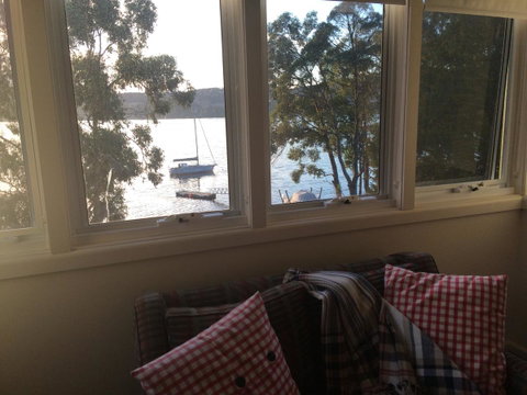 Anchorage Waterfront Retreat - St Kilda Accommodation 12