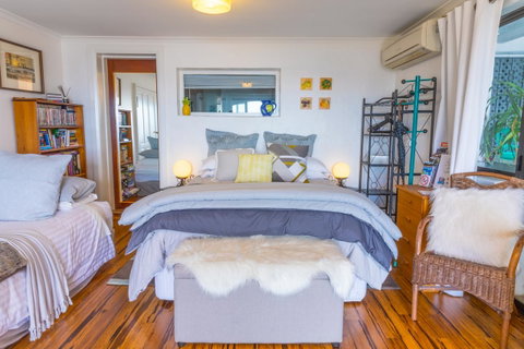 Million Dollar Views - St Kilda Accommodation 27