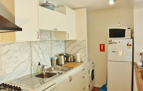 Million Dollar Views - St Kilda Accommodation 36
