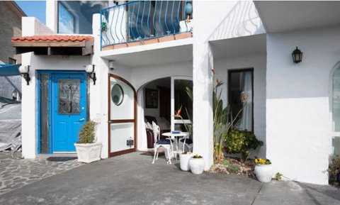 Million Dollar Views - St Kilda Accommodation 42