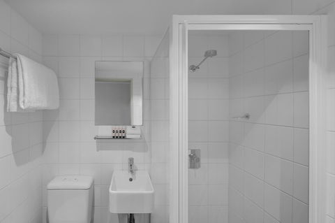 Travelodge Hotel Hobart - St Kilda Accommodation 8