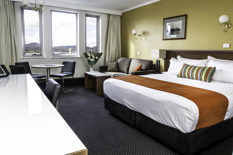 Lenna Of Hobart - St Kilda Accommodation 6