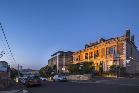 Lenna Of Hobart - St Kilda Accommodation 21