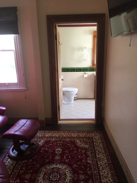 Kerrellie Cottages 2, 4 & 8 Reid Street - St Kilda Accommodation 16