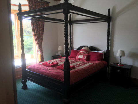 Kerrellie Cottages 2, 4 & 8 Reid Street - St Kilda Accommodation 23