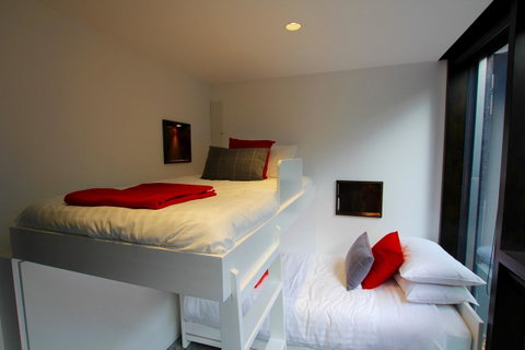 Old Bishop\'s Quarters Heritage, Modern & Unique Accommodation - St Kilda Accommodation 3