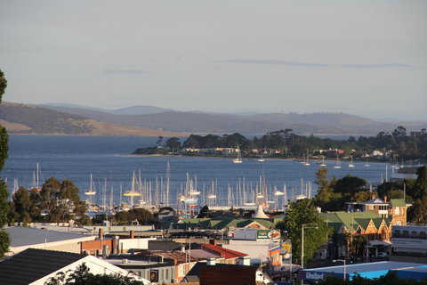 Old Bishop\'s Quarters Heritage, Modern & Unique Accommodation - St Kilda Accommodation 13
