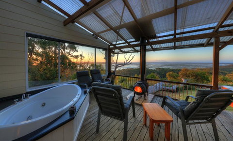 Island View Spa Cottage - St Kilda Accommodation 1