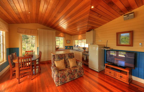 Island View Spa Cottage - St Kilda Accommodation 7