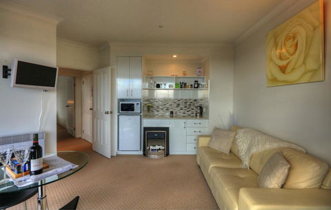 Sheer Pleasure Accommodation - St Kilda Accommodation 3