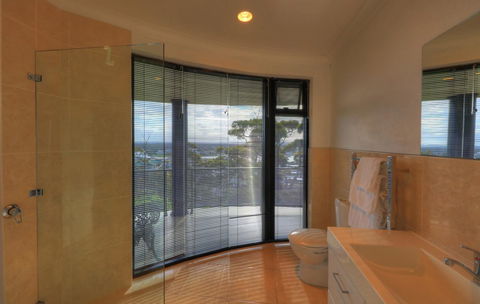 Sheer Pleasure Accommodation - St Kilda Accommodation 2