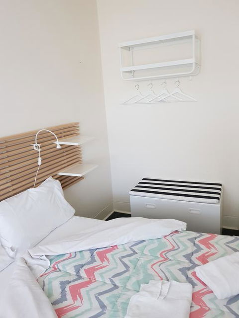 New Ivanhoe Hotel - St Kilda Accommodation 1