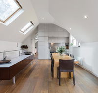 New York Loft style apartment 4 km to CBD - St Kilda Accommodation