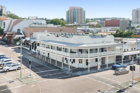 Newmarket Hotel - St Kilda Accommodation 0