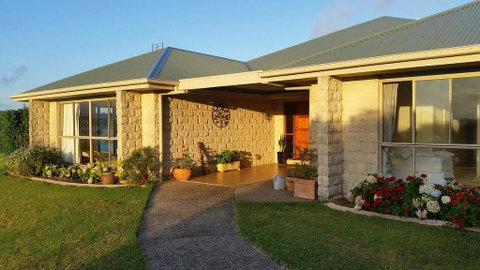 Newyan @ Maleny - St Kilda Accommodation 2