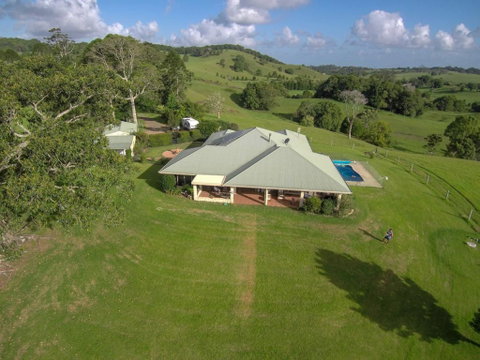 Newyan @ Maleny - St Kilda Accommodation 1