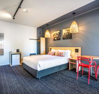 Nightcap at Gateway Hotel - St Kilda Accommodation