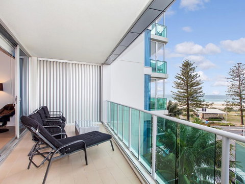 Nirvana By The Sea - St Kilda Accommodation 1