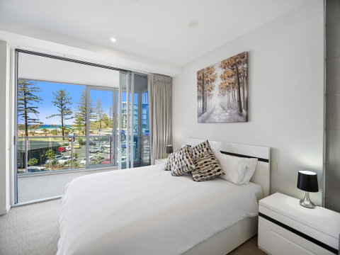 Nirvana By The Sea - St Kilda Accommodation 2